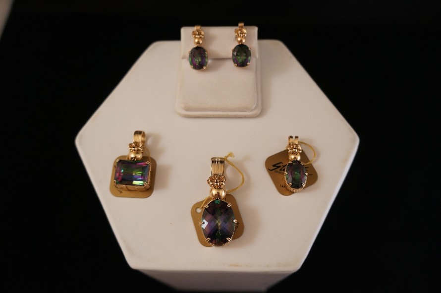 asheville jewelry topaz starfire biltmore lamp