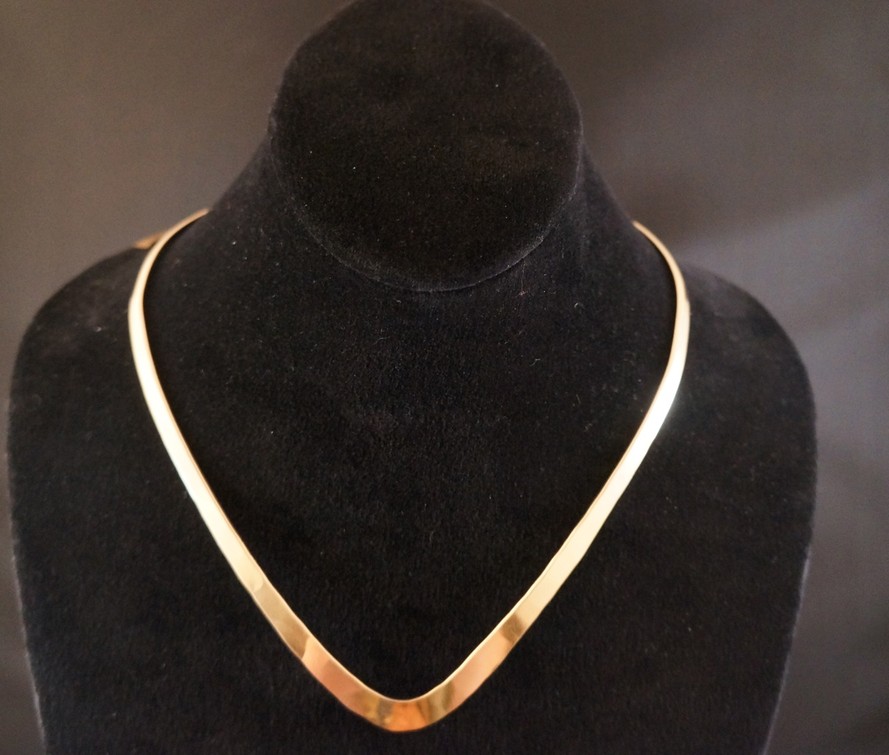 ASHEVILLE JEWELRY NECKLACE STARFIRE BILTMORE lamp